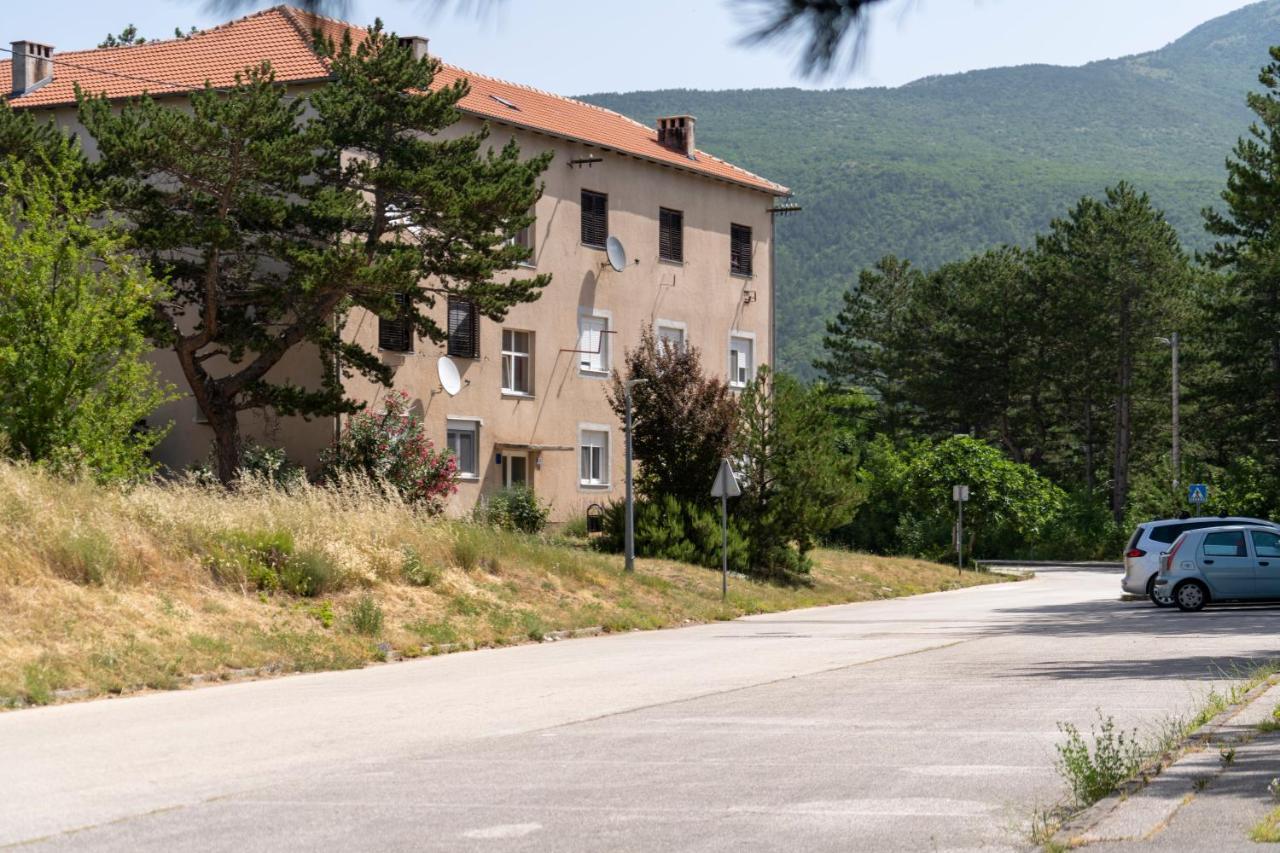 Apartman Curcic Knin Zewnętrze zdjęcie